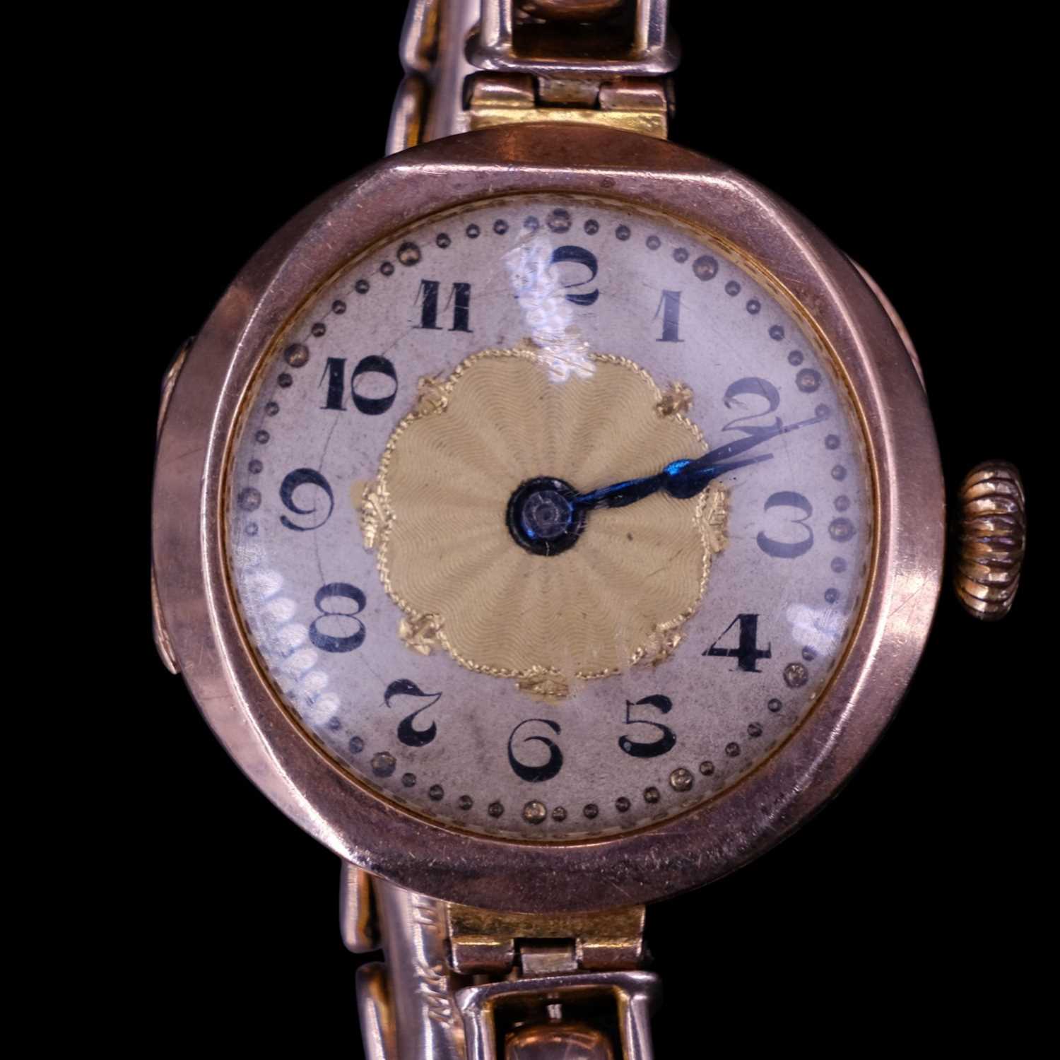 Lot 1462 - An Art Deco lady display picture 1